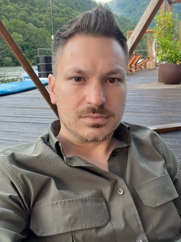 Alex Rad
